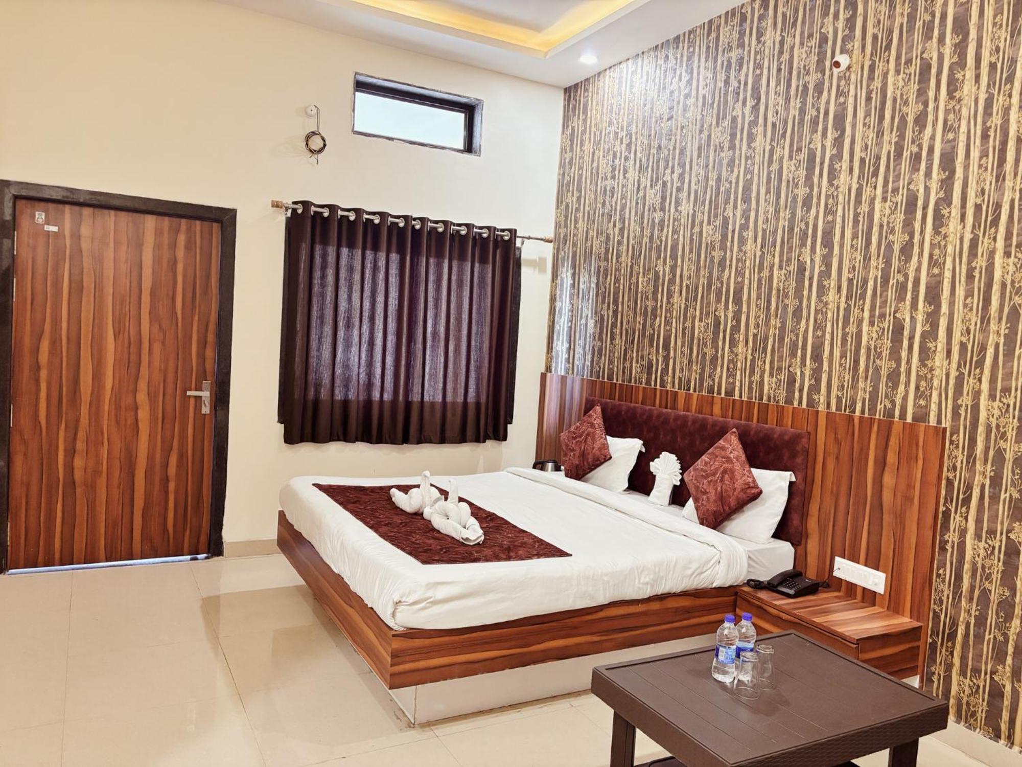 Hotel Shri Kailash Mansarovar Sāgar Dış mekan fotoğraf